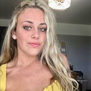 Meet your Posher, Vanessa